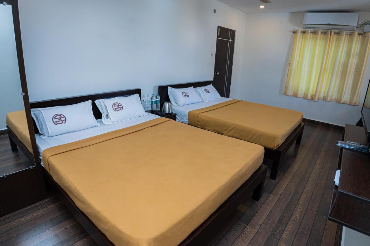 Hotel Mookambika Comforts Tirupati Exterior foto